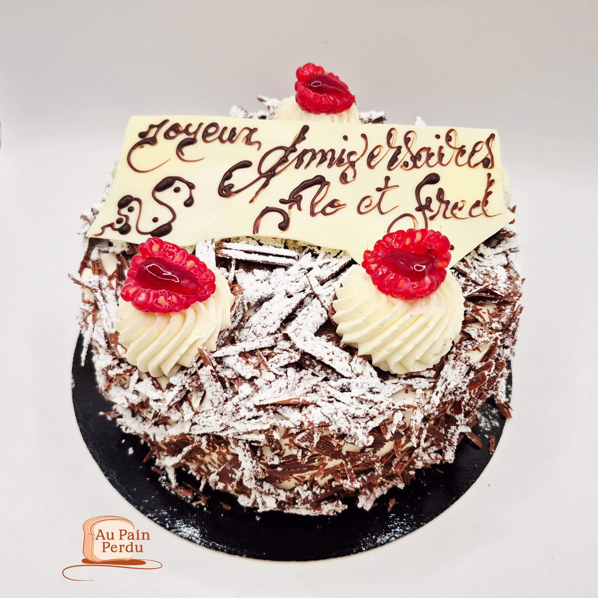Une commande ! Un gâteau d'anniversaire pour se faire plaisir
